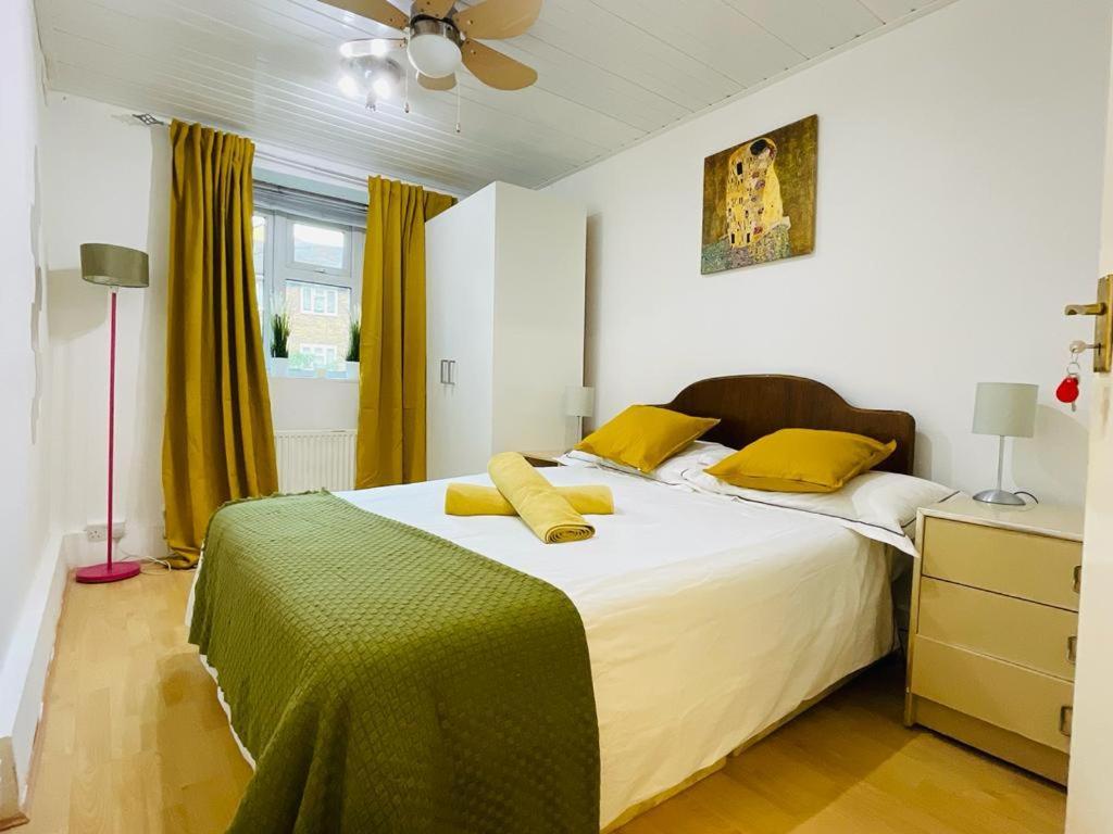 Cosy Flat Close To East Finchley Station Лондон Экстерьер фото